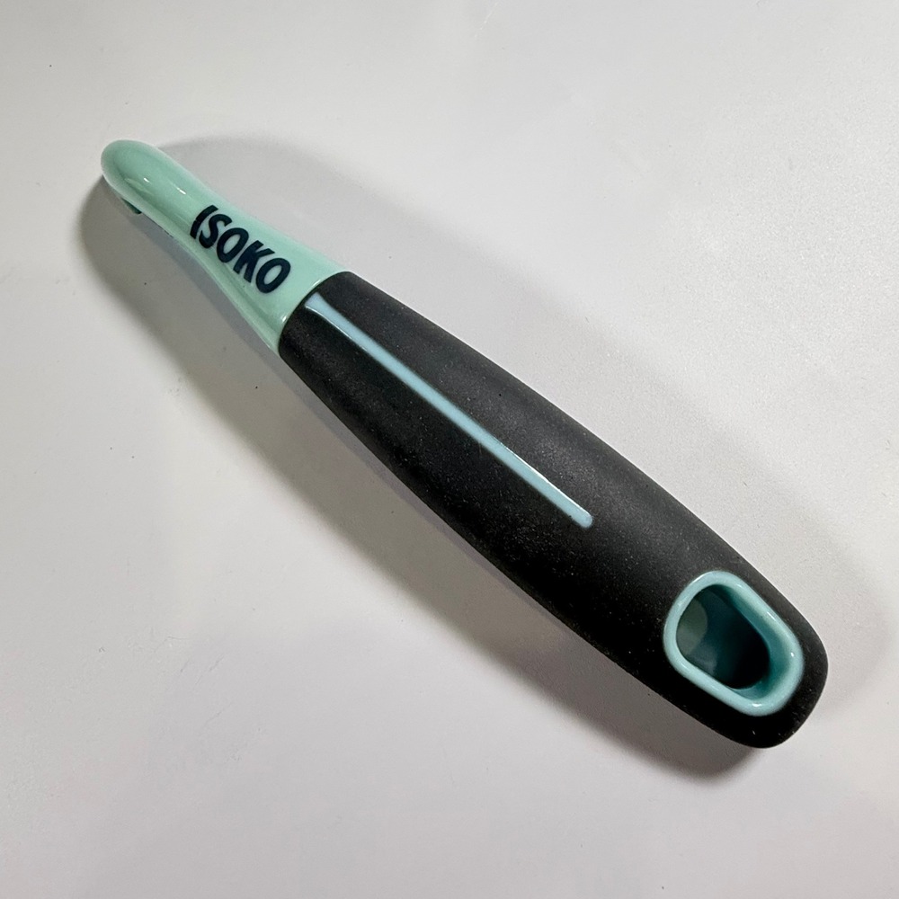 ISOKO‎ Vegetable Peeler Mint Green Black Ergonomic Soft Grip Handle Kitchen Tool